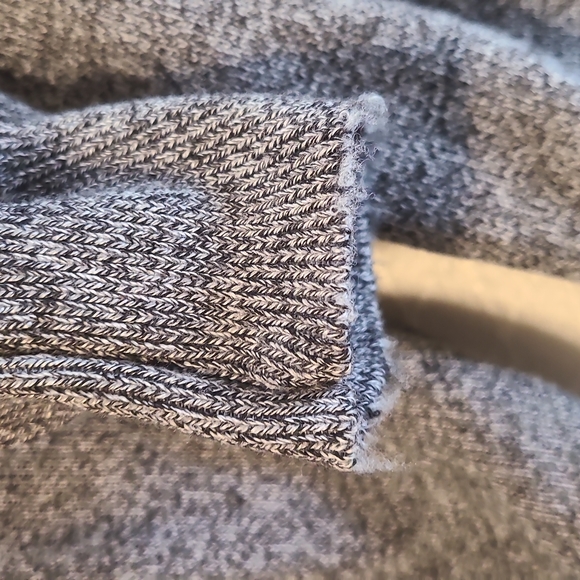 Setlagole Jogger Set - Picture 7 of 7